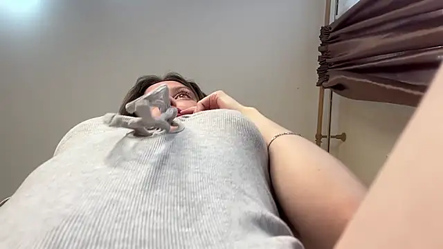 JanellHousen's Live XXX Chat