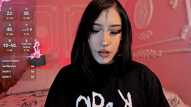 Kat_VonDe Chat XXX in diretta