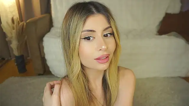 Онлайн чат XXX GeorginaHarn