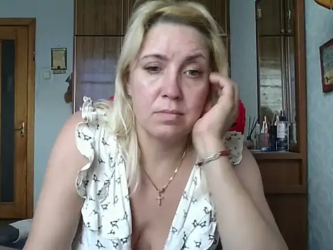 IrinaB1's Live XXX Chat