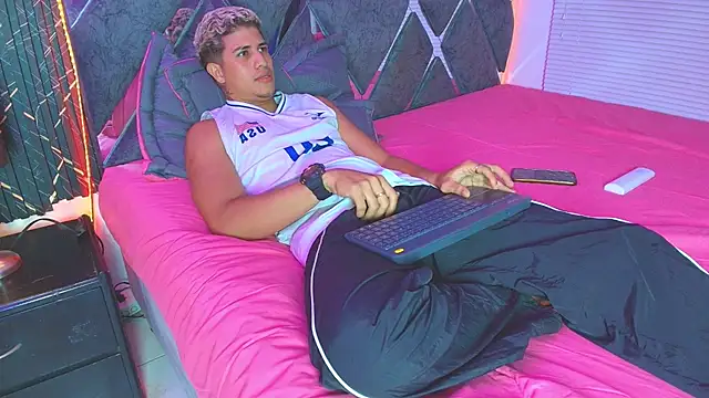 dominic_connor Chat XXX in diretta