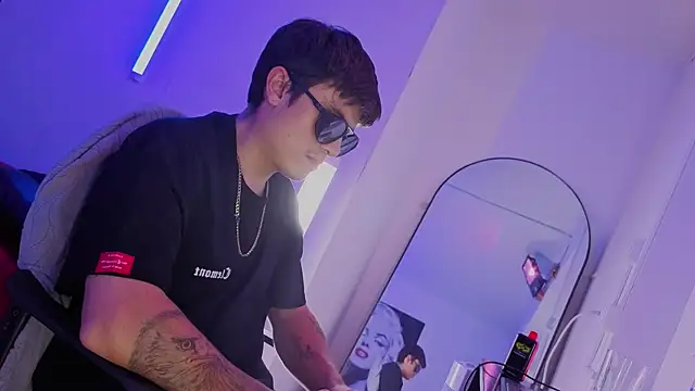 angel_still_ live XXX chat