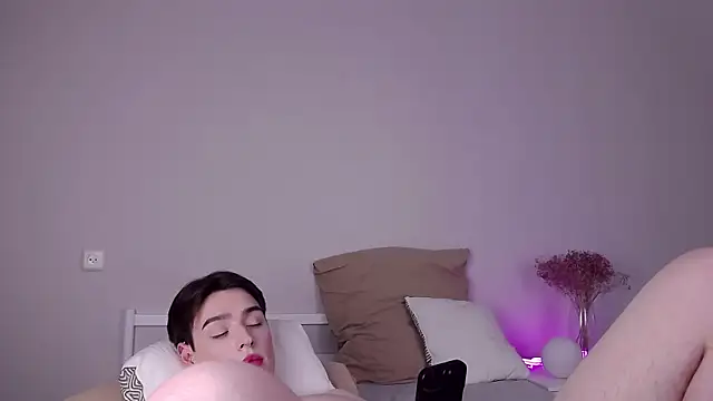 RobbyCharmingのライブXXXチャット
