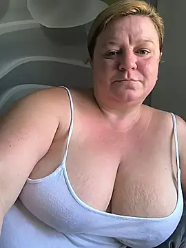 jusichka's Live XXX Chat