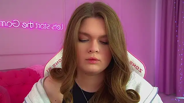 CrystalLyons élő XXX-chatje