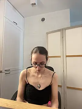 MartiniiSelenna 现场XXX聊天