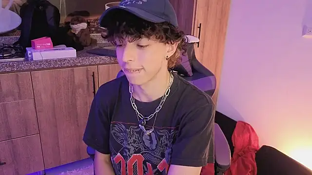 Otter_Moon Live XXX Chat