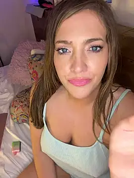 Chat XXX en directo de hollyharmd