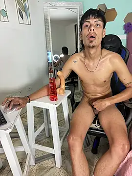 Julian_Blaze7's Live XXX Chat