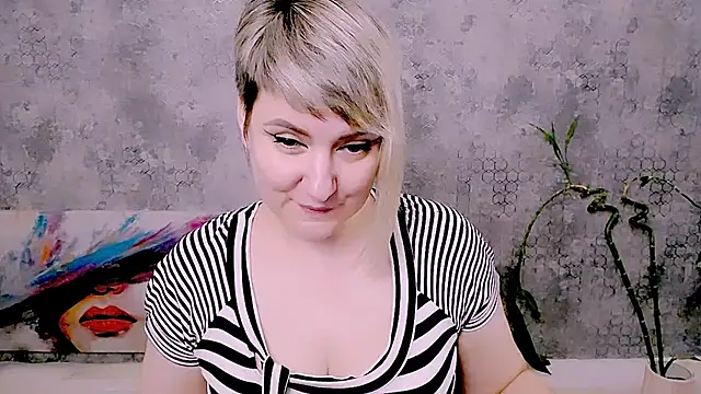 Chat +18 de Djullia ao vivo