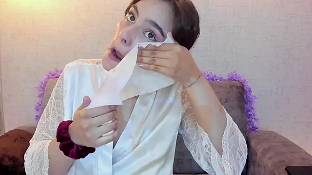 צ'אט XXX בשידור חי של ShantalBr