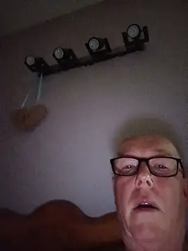 عرض كام Saintbull68