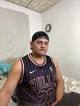 boy_jasson Adlı Modelin Canlı XXX Sohbeti