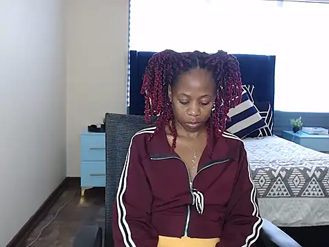 QUEENMANDYY 라이브 XXX 채팅