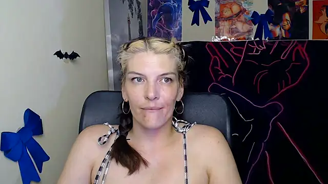 צ'אט XXX בשידור חי של VanessaRey_