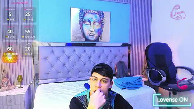 Ethanx18_ live XXX chat