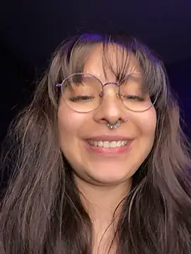Solo_yoss' Live XXX Chat