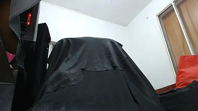 Arabianboyq élő XXX-chatje