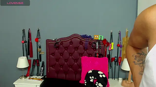 Chat +18 de williamshops_X ao vivo
