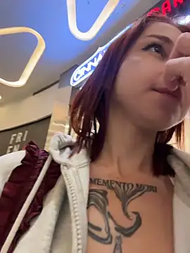 RosieSecretのライブXXXチャット
