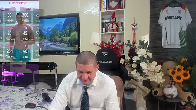 SpartacusDaddy48 live XXX chat