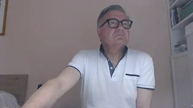 YOU6me Chat XXX in diretta