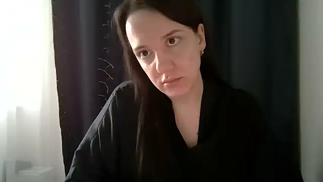 Nivella Adlı Modelin Canlı XXX Sohbeti