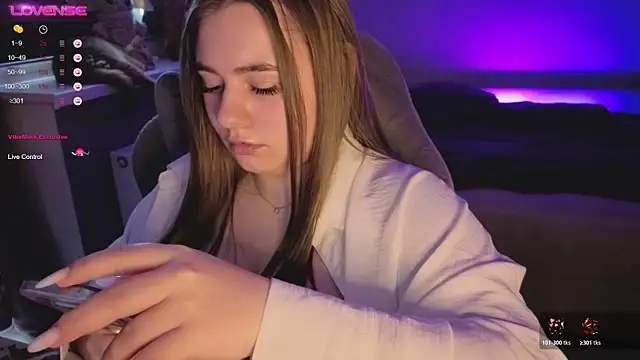 AmeliaMiles' Live XXX Chat
