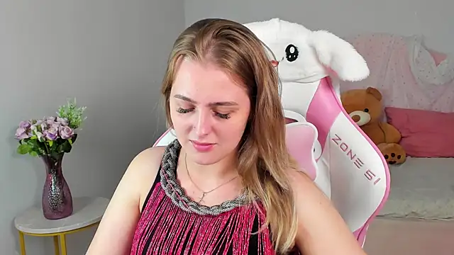 Chatroom XXX en direct de EllaBells
