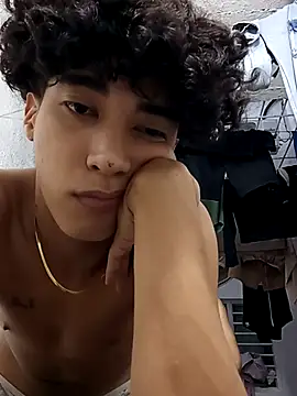 Chat XXX Live boy_max_latin