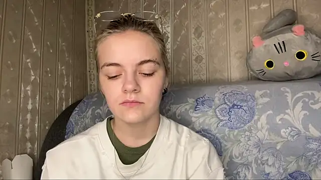 Živý XXX chat KimWarner