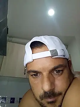 צ'אט XXX בשידור חי של morenitoymorena