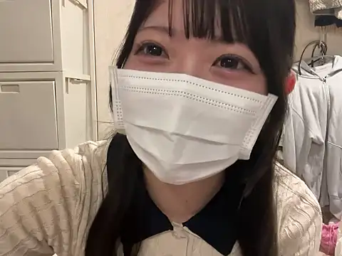 y-u-r-a-33's Webcam Show