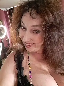GypsyEsmeralda's Live XXX Chat