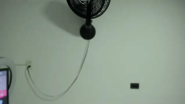 แชท XXX สดของ ElektraBomdans