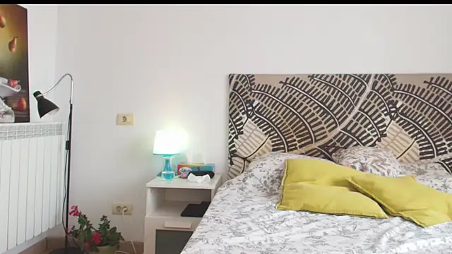 Chat +18 de IreneBlue_ ao vivo