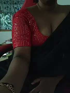 Malluivaniya Live XXX Chat