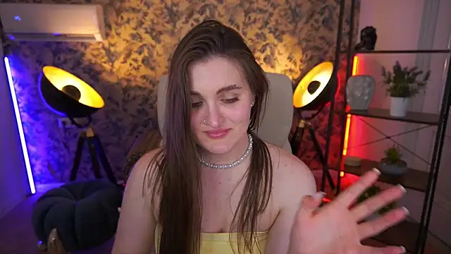 Chat XXX en directo de EmmyCharmm