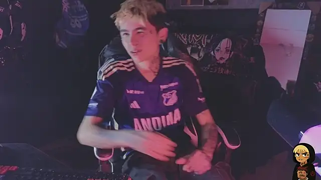 AcidMilo – Naživo XXX chat
