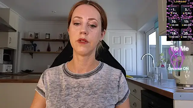stripmequickn Live XXX chat