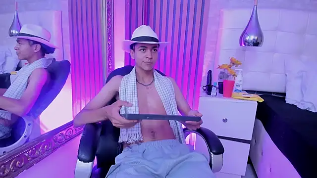 Онлайн чат XXX KyleeSmiith