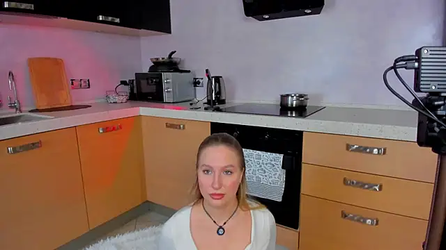 AnnLevine's Live XXX Chat