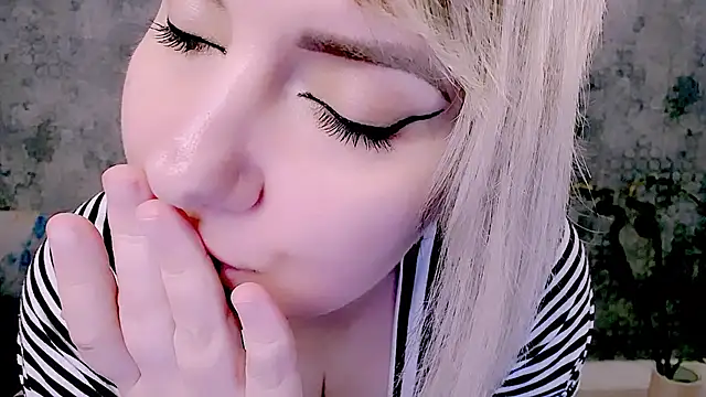 Djullia live XXX chat