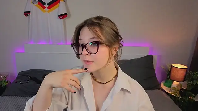 Онлайн чат XXX Next2Marie