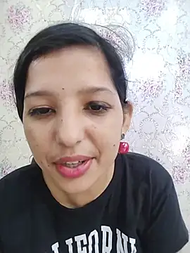 Queen_Rosyy's Live XXX Chat