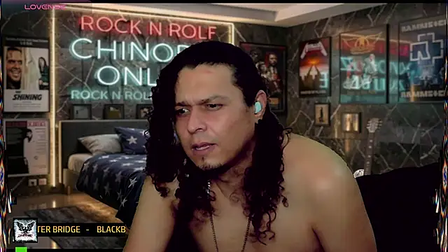 chino_roz Chat XXX in diretta