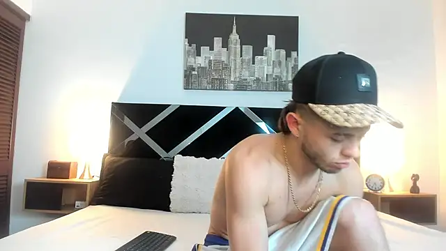 Chat +18 de Zeus_damian21 ao vivo