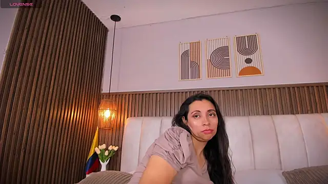 PerlaPreciosa's Live XXX Chat