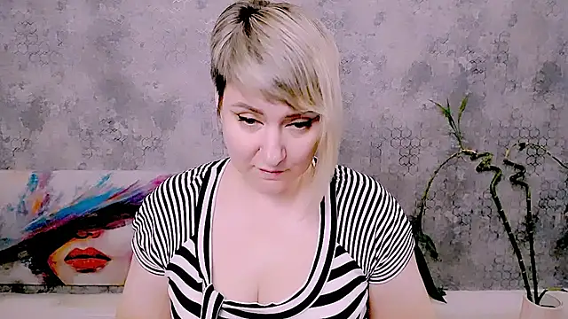 Chatroom XXX en direct de Djullia