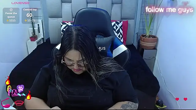 evelin_zaens Live XXX Chat